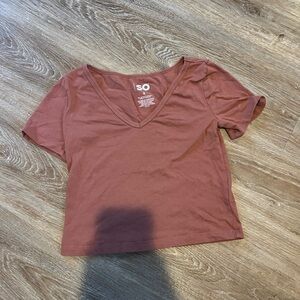 SO Women's Short Sleeve V-Neck Tee in Rust